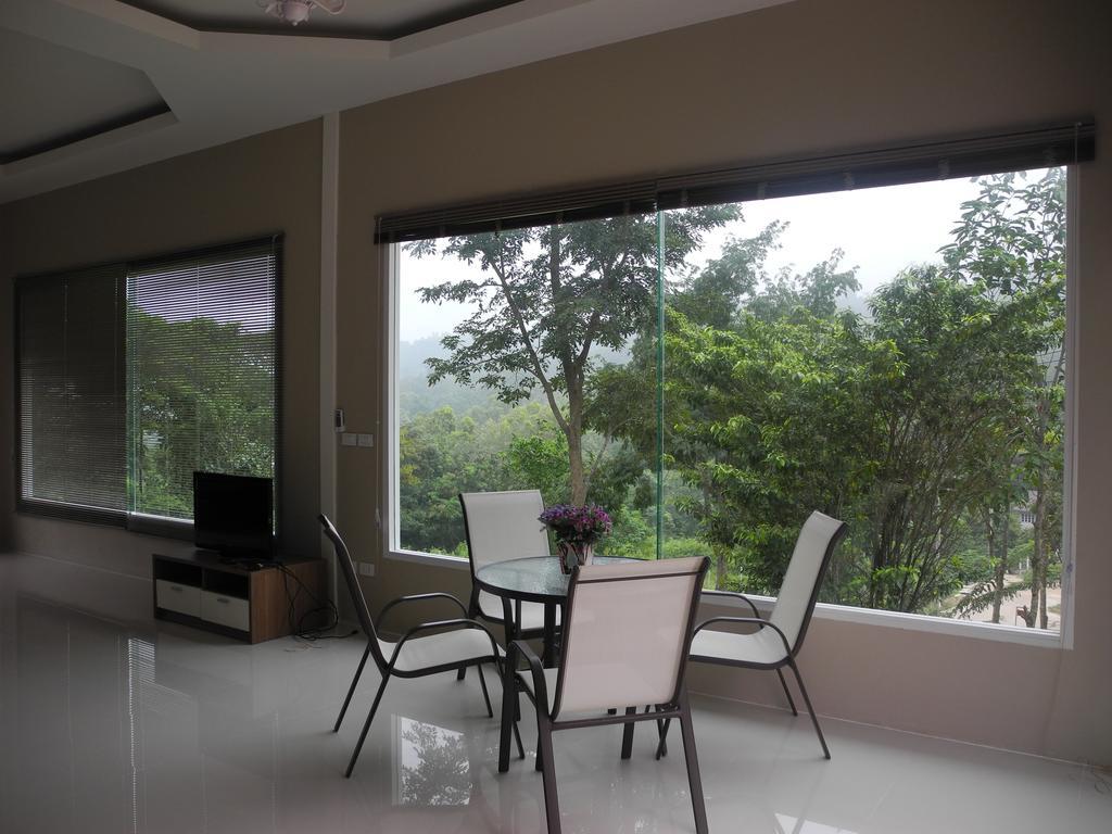 فندق Wind Hills ناخون راتشاسيما الغرفة الصورة
